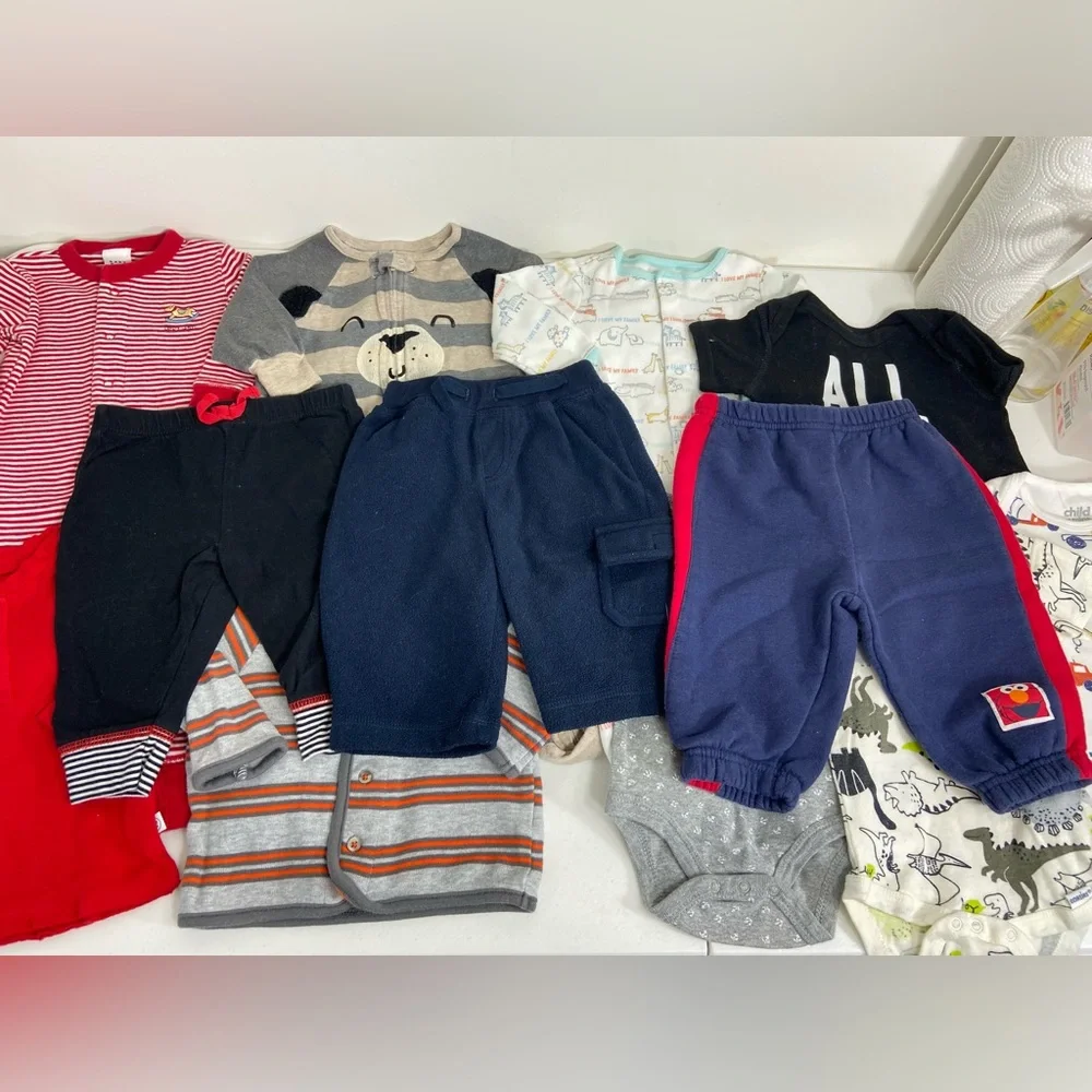 NWOT EUC BUNDLE Gerber Carter’s baby boy’s‎ jumper onesie pants 3-6 months set